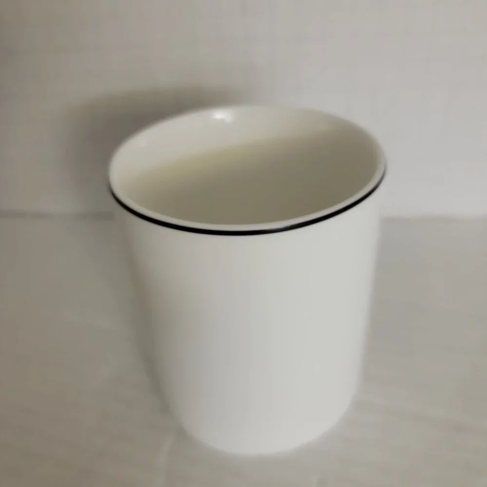 WILLIAMS SONOMA Initial Mug Letter “N” Monogram Coffee Tea Cup White Black